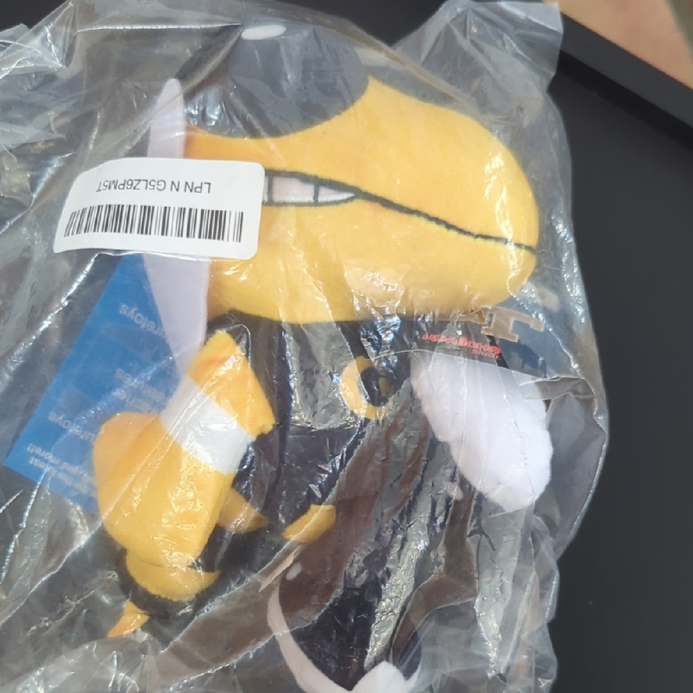 Bleacher Creatures Georgia Tech Yellow Jacket Mascot 8" Kuricha Sitting Plush